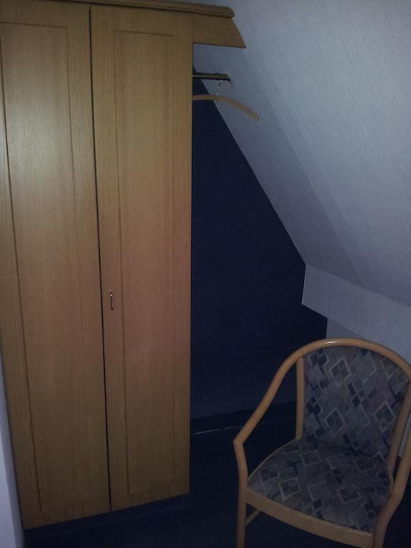 Zur Frischen Quelle Hotell Oberasbach Rum bild